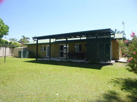 Dad & Alice's Place - Holiday Adelaide 3