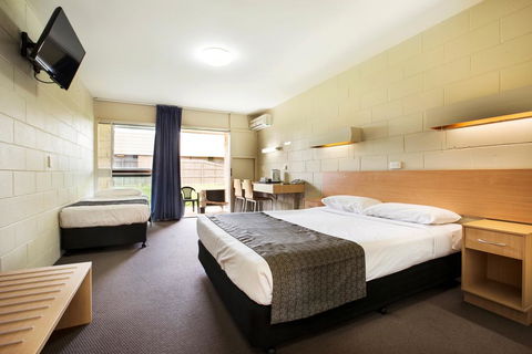Dalrymple Hotel - Holiday Adelaide 2