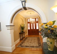 Darcy's Hotel - Holiday Adelaide