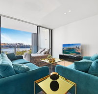 Darling Harbour Waterfront Luxury Apartment - Holiday Adelaide