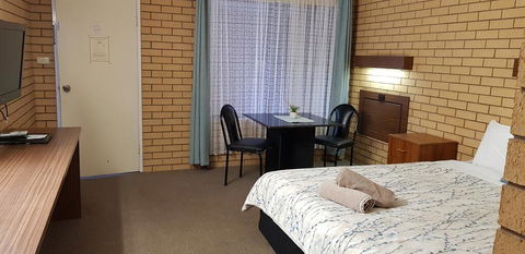 Darling River Motel - Holiday Adelaide 1