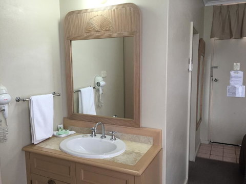 Dawson Motor Inn - Holiday Adelaide 2