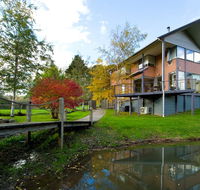 Daylesford Lake Villa 1 - Holiday Adelaide