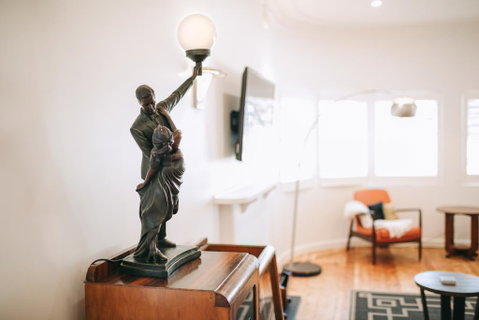 Deco Beach Luxury Apartments - Holiday Adelaide 1