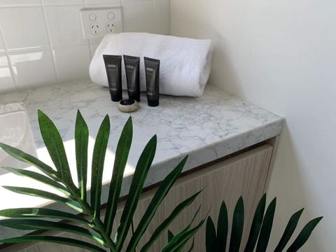 Delicate And Peaceful Bundoora Townhouse 12-R2 - Holiday Adelaide 1