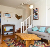 Delightful 3 Bedroom Apartment near Chapel Street in St Kilda - Holiday Adelaide
