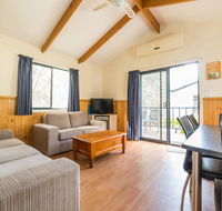 Deniliquin Riverside Caravan Park - Holiday Adelaide