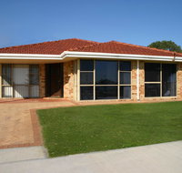 Denison Waterfront - Holiday Adelaide