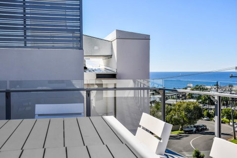 Designer Beach Apartment - Saffire Mooloolaba - Holiday Adelaide 1