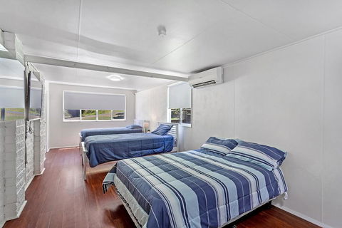 Dirigeree Street, 4 - Holiday Adelaide 3