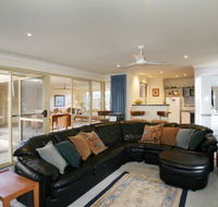 Dolphin 3 Bedroom House by Shoalwater Executive Homes - Holiday Adelaide