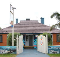 Dolphin Retreat Bunbury YHA - Holiday Adelaide
