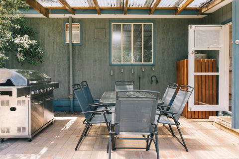 DOVESTONES BY THE SEA - INVERLOCH - Holiday Adelaide 1