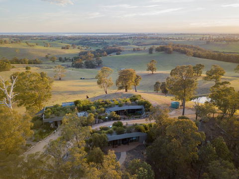 Down To Earth Farm Retreat - Holiday Adelaide 1