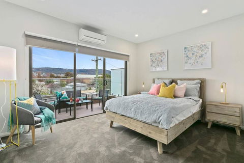 Dromana 300m Beach Shops And Cafes Table Tennis - Holiday Adelaide 0