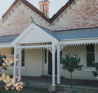 Dubuque Bed and Breakfast - Holiday Adelaide