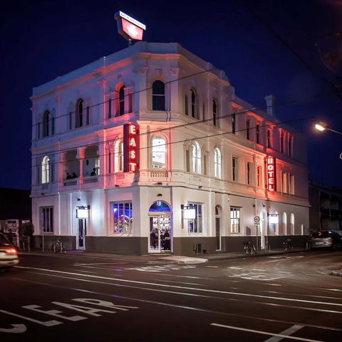 East Brunswick Hotel - Holiday Adelaide 3