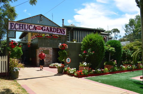 Echuca Gardens - Holiday Adelaide 2