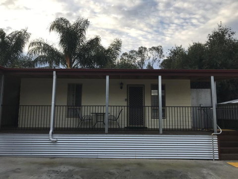 Echuca Holiday Units - Holiday Adelaide 1