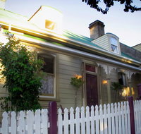 Ellie's Place on City Park - Holiday Adelaide