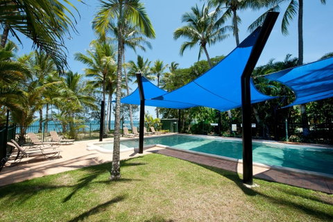 Ellis Beach Oceanfront Bungalows - Holiday Adelaide 0