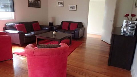 Elouera - Holiday Adelaide 0