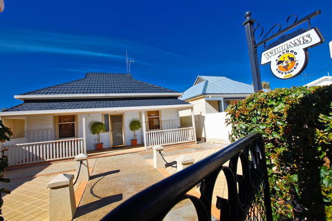 Emaroo Cottages Broken Hill - Holiday Adelaide 2