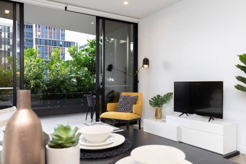 Emp - Work Remotely While Enjoying Your Stay - Holiday Adelaide 1