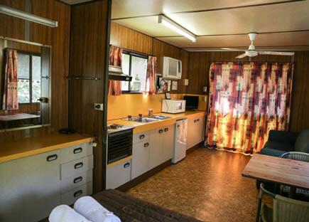 Esk Caravan Park & Rail Trail Motel - Holiday Adelaide 3