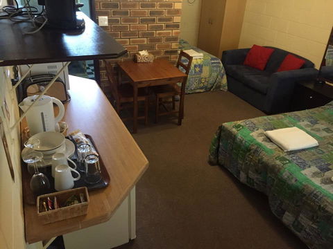Esk Motel - Holiday Adelaide 1