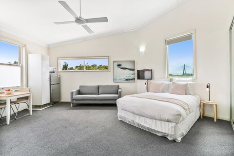 Excelsior Serviced Apartments - Holiday Adelaide 0