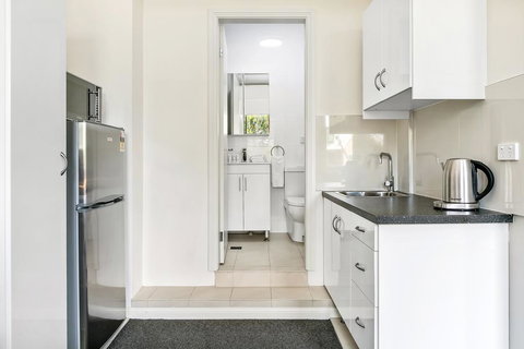 Excelsior Serviced Apartments - Holiday Adelaide 1
