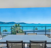 Executive on Whisper Bay - Cannonvale - Holiday Adelaide