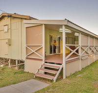 Exmouth Villas Unit 30 - Large Undercover Deck for Entertaining