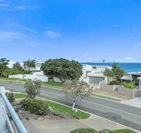 Expansive Ocean Views Sunrise Beach - Holiday Adelaide