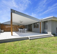 Fairway Views Pet Friendly house with WiFi AC Heating walk to beach - Holiday Adelaide