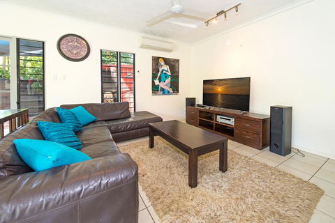 Fannie Bay Art House - Holiday Adelaide 3