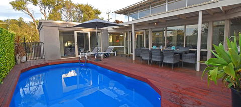 FLORENCE HOUSE Sundrenched Luxury With Pool & Deck - Holiday Adelaide 0