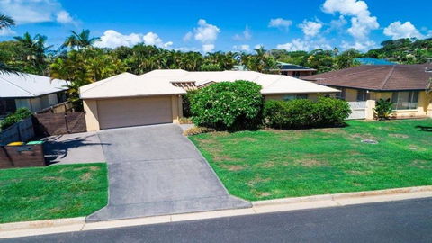 Frangipani Hideaway - Holiday Adelaide 0