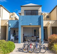 Front 9 then Dine - 3/61 St Andrews Boulevard - Holiday Adelaide
