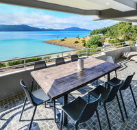 Fully Renovated Frangipani Beach Front Apartments - Holiday Adelaide