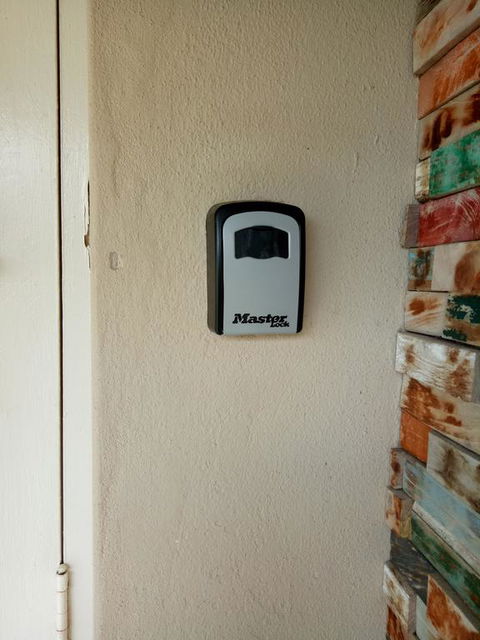 FUNKY COTTAGE - Holiday Adelaide 3