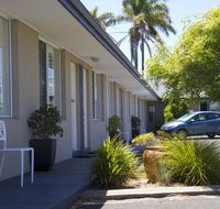 Gale Street Motel  Villas - Holiday Adelaide