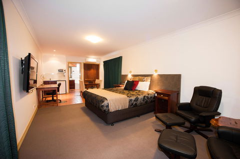 Georgian Motor Lodge - Holiday Adelaide 3