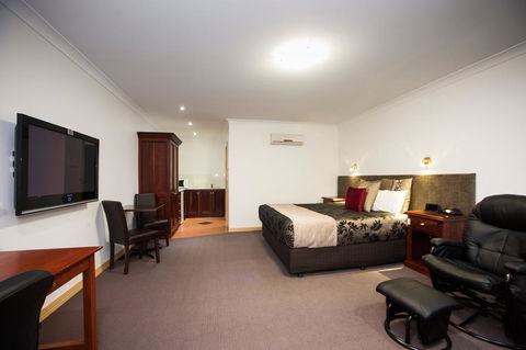 Georgian Motor Lodge - Holiday Adelaide 2