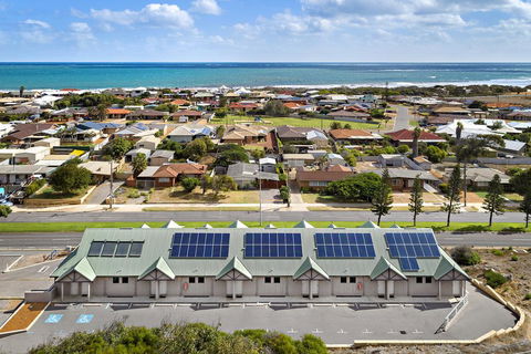 Geraldton Motor Inn - Holiday Adelaide 1