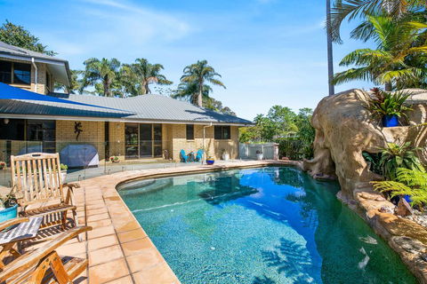 Getaway Haven In The Noosa Surrounds - Holiday Adelaide 0