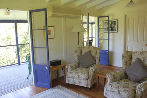 Glocca Morra Cottage - Holiday Adelaide 1