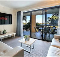 Gold Coast Apartment At Sandcastles On Broadwater - Holiday Adelaide