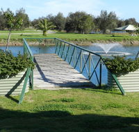 Golden Ponds - Holiday Adelaide